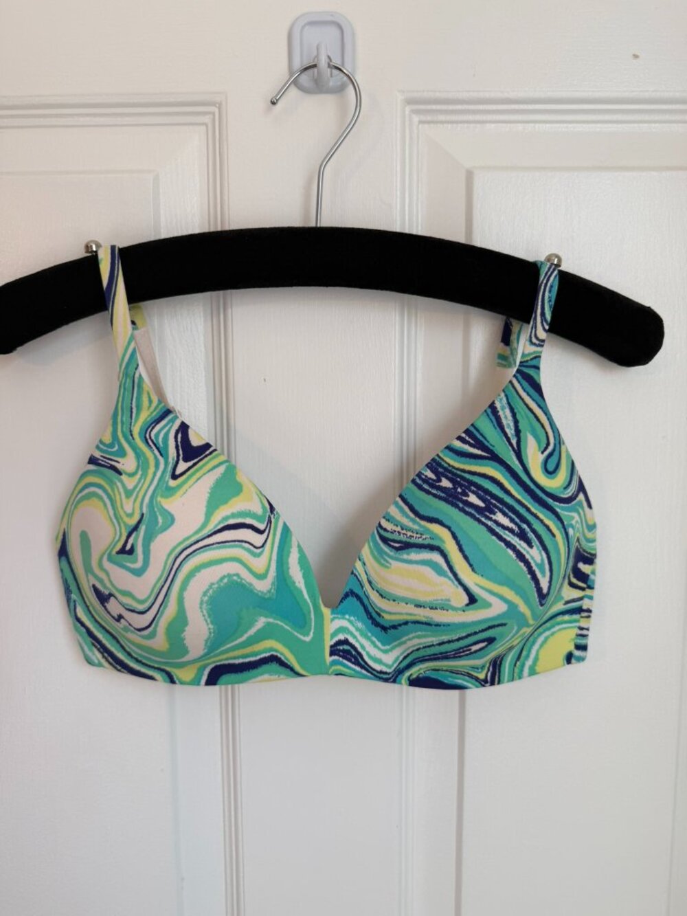 Victoria's Secret 34C Body by Victoria IPEX Wireless Matching Set with Panty
